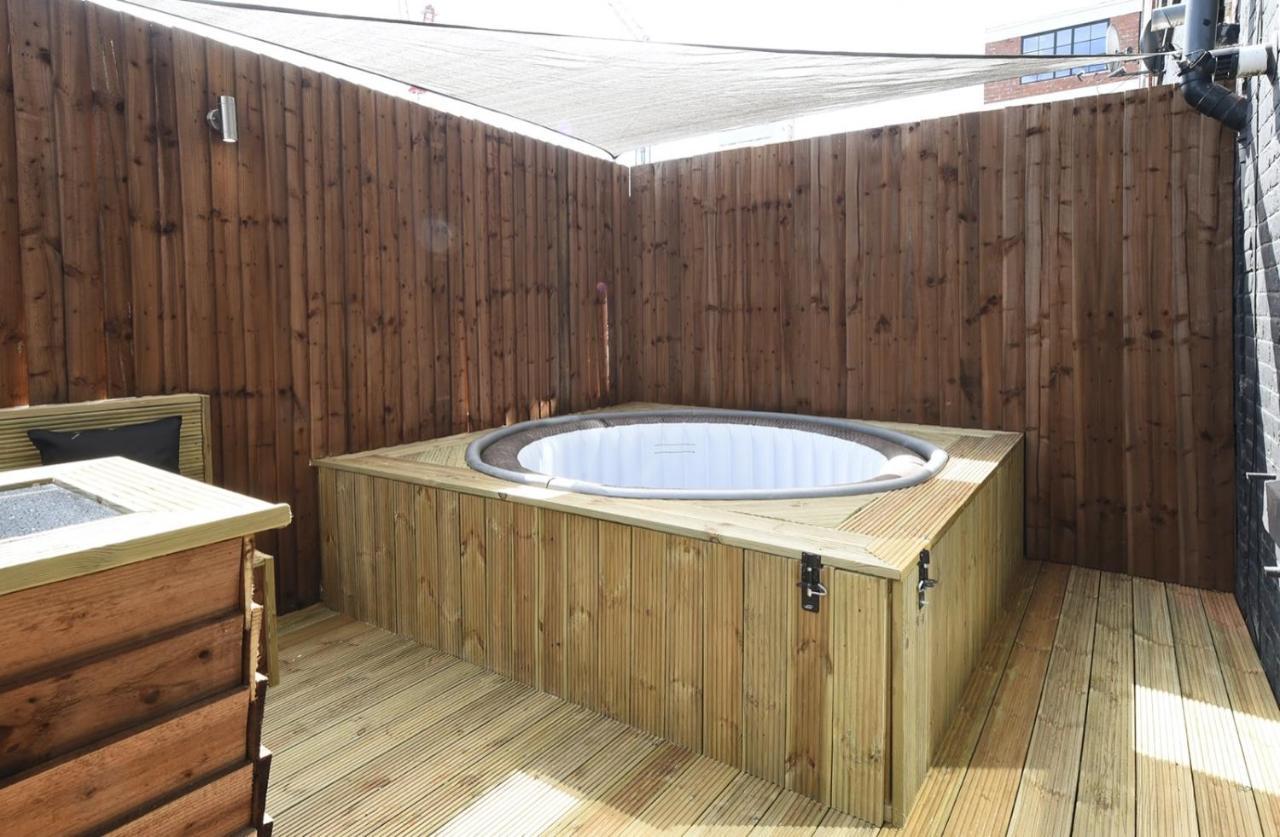 Slps 14 Hot Tub, Bar&Outdoor Terrace Appartement Manchester Buitenkant foto